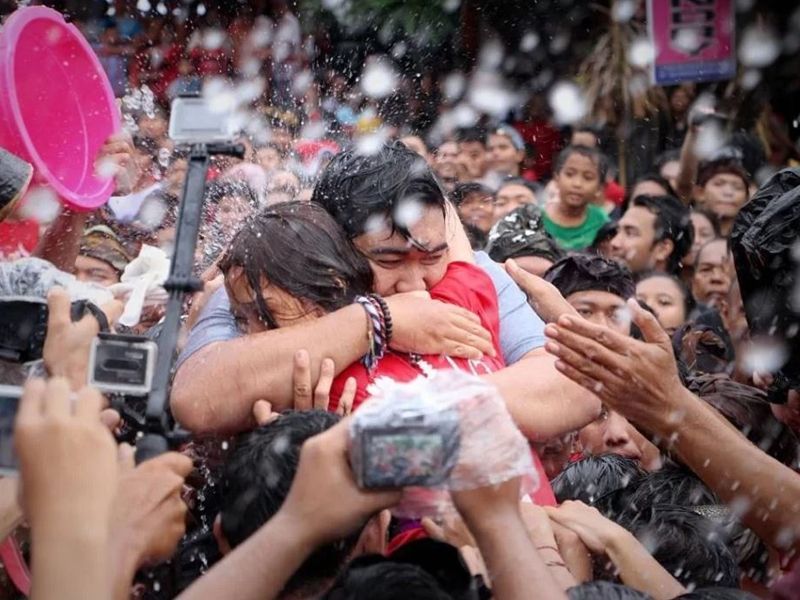 Omed-Omedan, The “Kissing” Festival